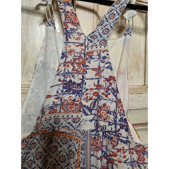 Anthro Let Me Be Patchwork Floral Jumpsuit S White Blue - Picture 4 of 12